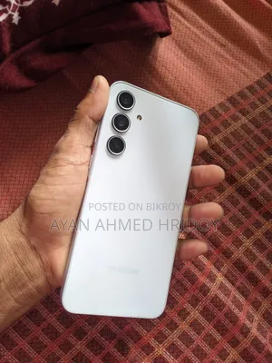স্যামসাং গ্যালাক্সি এ৩৫ ১২৮ জিবি সাদা