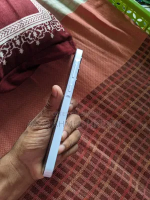 স্যামসাং গ্যালাক্সি এ৩৫ ১২৮ জিবি সাদা