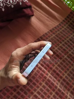 স্যামসাং গ্যালাক্সি এ৩৫ ১২৮ জিবি সাদা