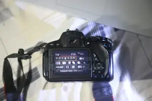 Canon 650d/Rebel T4i Only Body