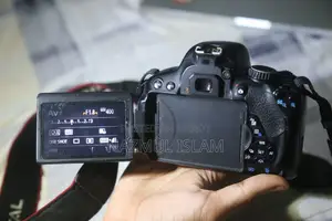 Canon 650d/Rebel T4i Only Body