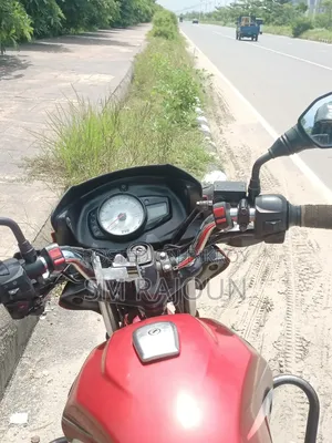 টিভিএস কিং ২০১৯ লাল