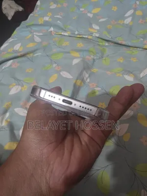 অ্যাপল আইফোন ১৬ প্রো ২৫৬ জিবি হোয়াইট