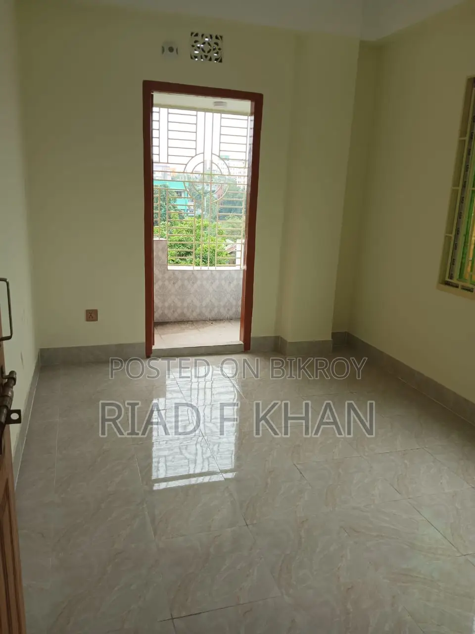 খিলগাঁও এ ৩ বেডরুমের অ্যাপার্টমেন্ট বিক্রয়