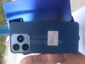 Realme 128 GB Blue