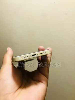 অ্যাপল আইফোন ১৩ ১২৮ জিবি হোয়াইট