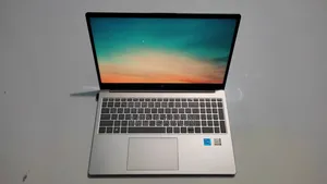 Laptop HP 15-Fd0290ns 8GB Intel Core I5 SSD 512GB