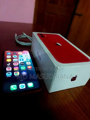 Apple iPhone 11 128 GB Red