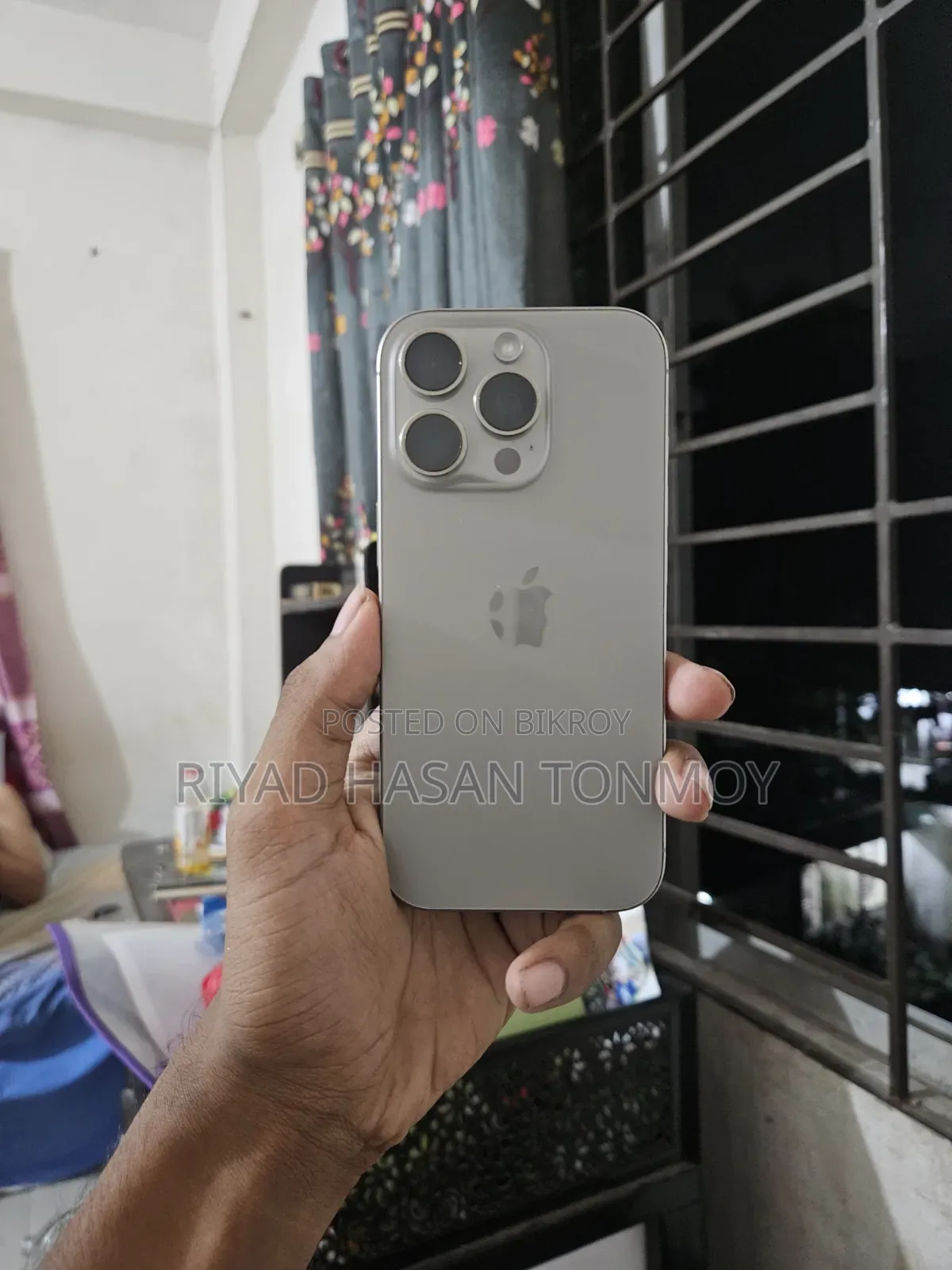 Apple iPhone 16 Pro 256 GB Gray