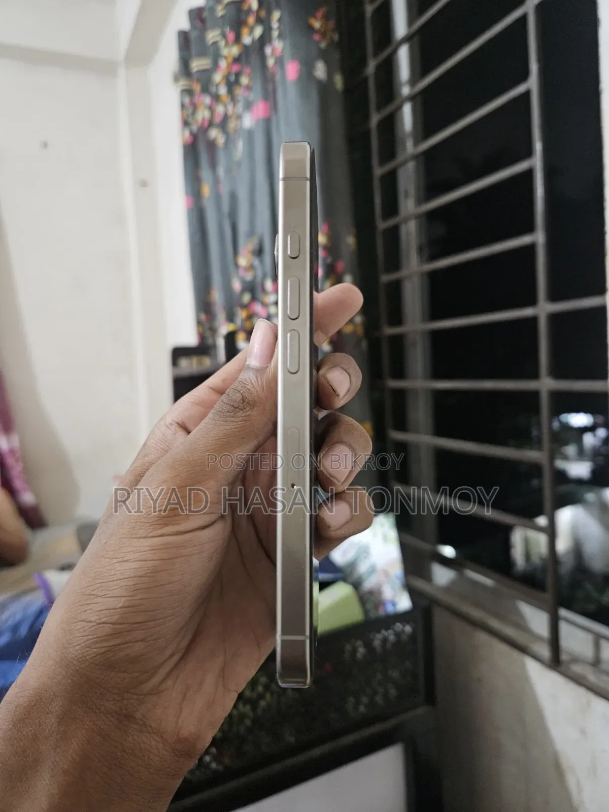 Apple iPhone 16 Pro 256 GB Gray