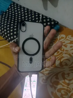 অ্যাপল আইফোন এক্সআর ১২৮ জিবি হোয়াইট