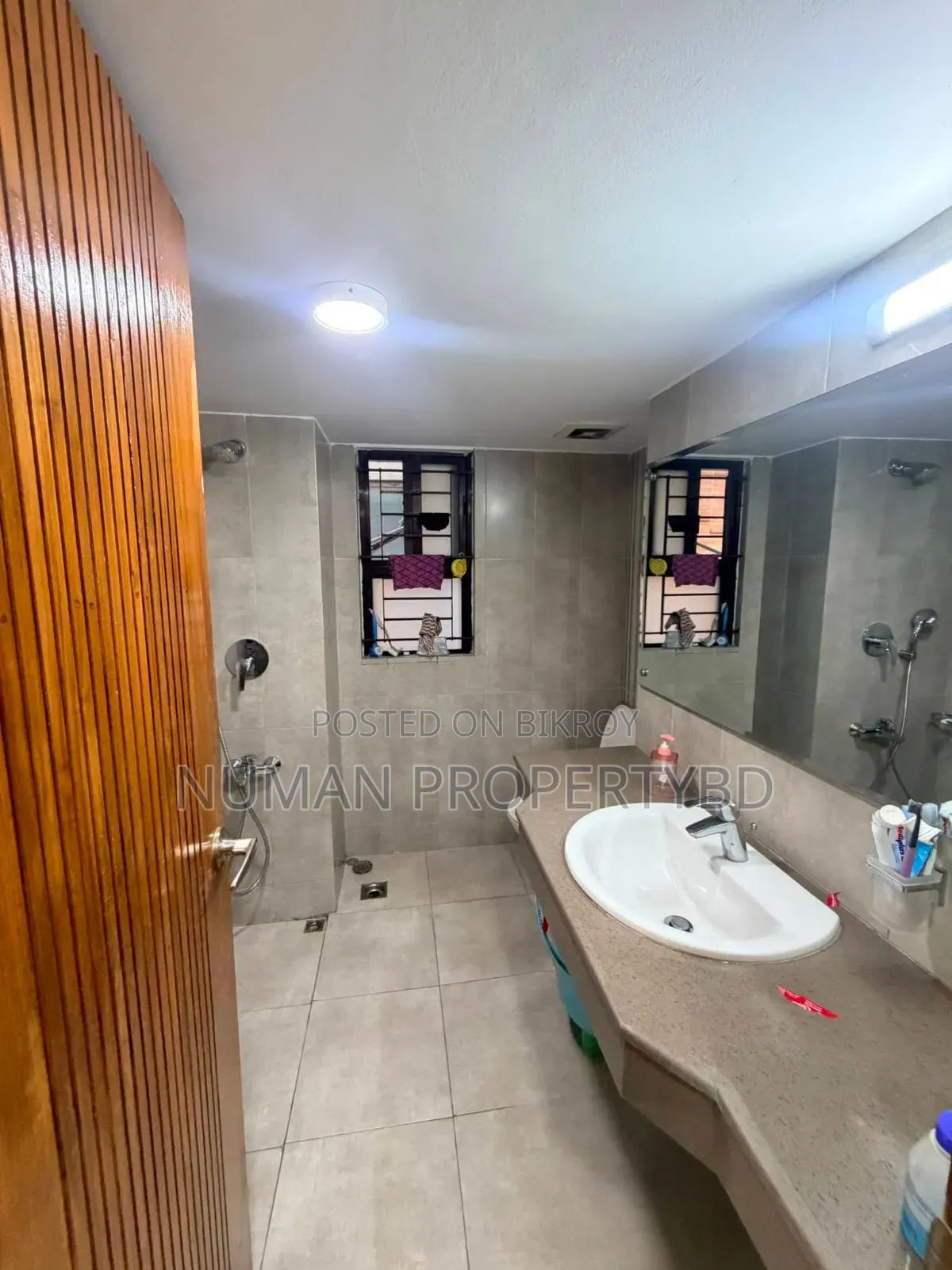 নুম্যান প্রপার্টি বিডি, বসুন্ধরায় ফার্নিশড ৩ বেডরুমের অ্যাপার্টমেন্ট ভাড়া দেওয়া হবে