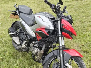 Hero Xtreme 125R 2026 Red
