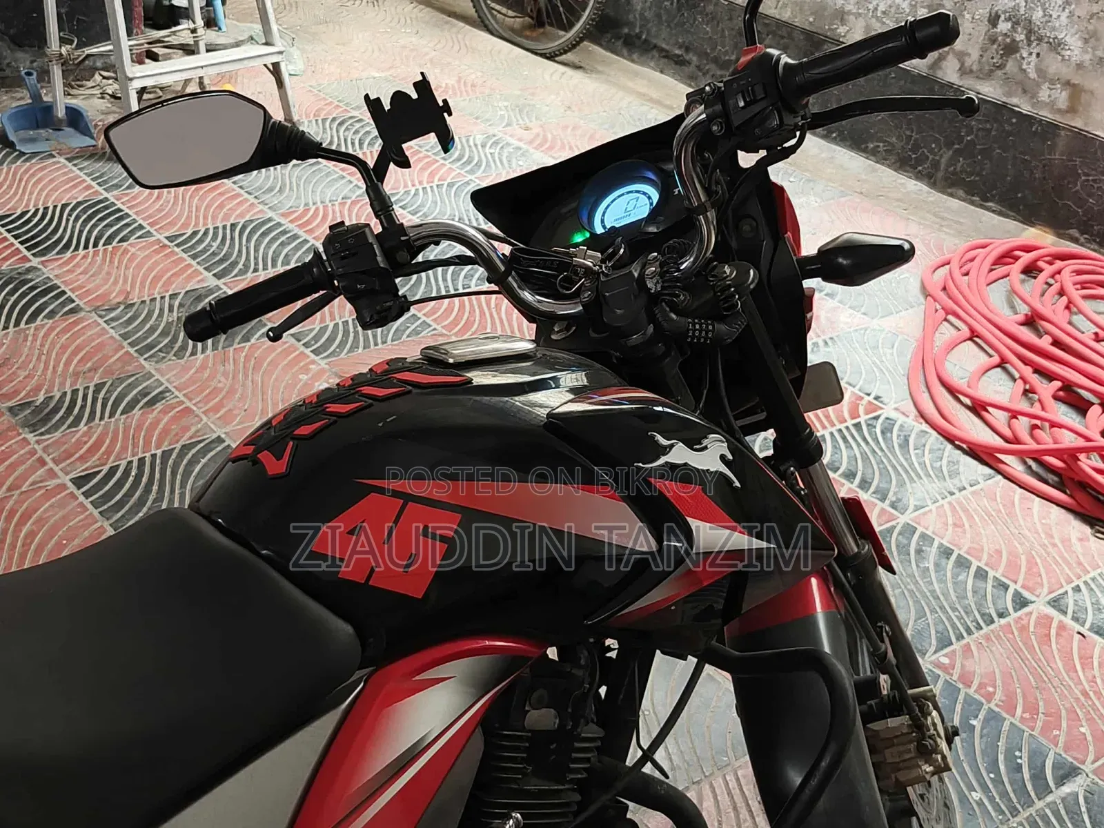TVS Stryker 125 2018 Black
