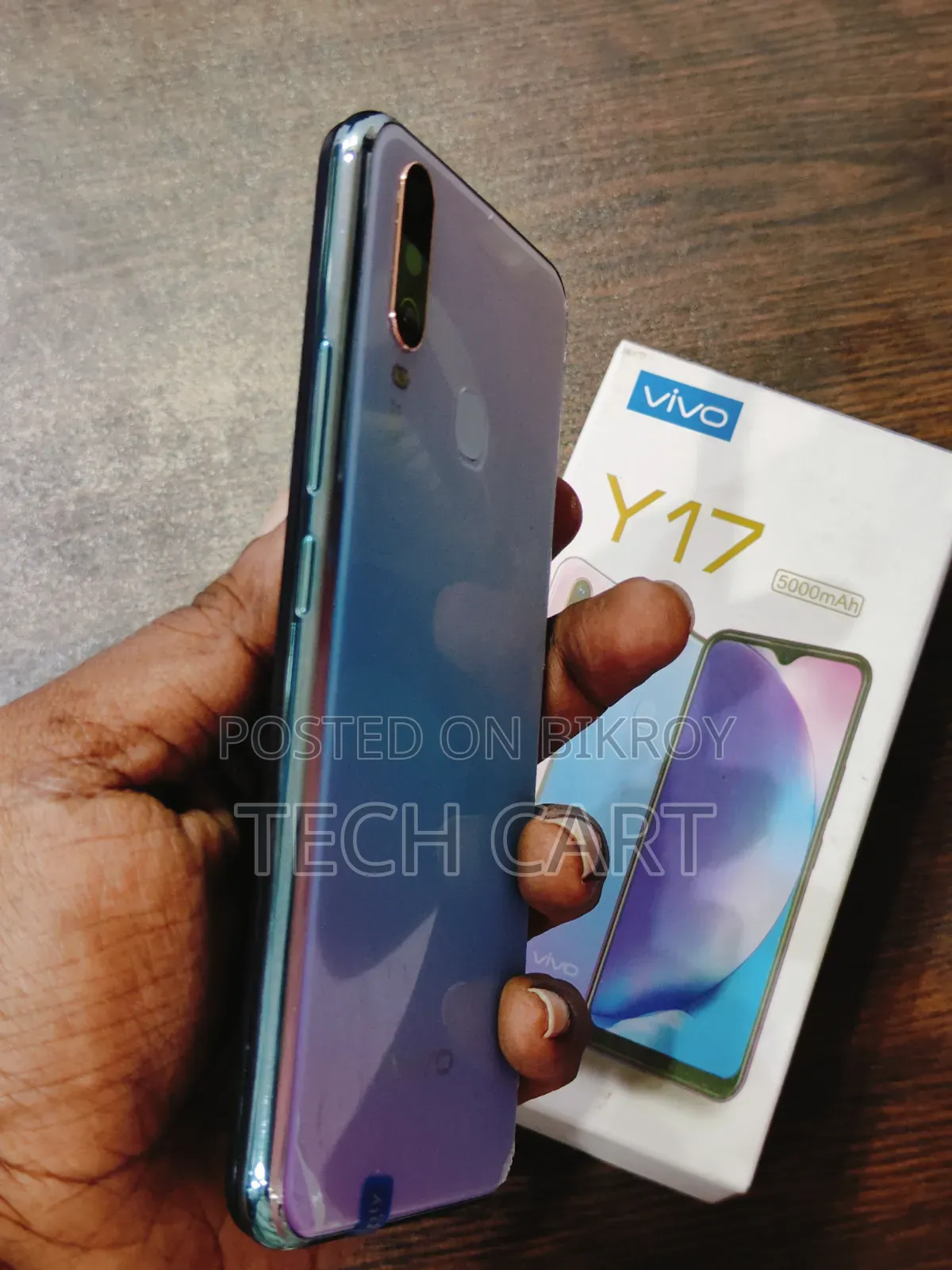 Vivo Y17 256 GB