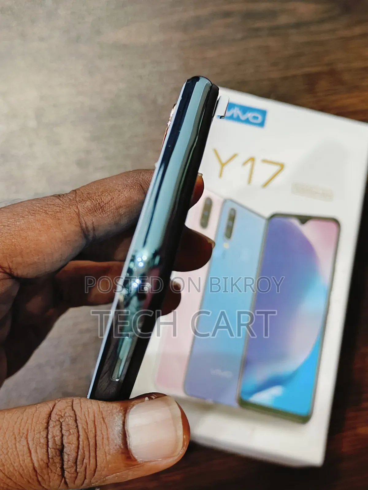 Vivo Y17 256 GB