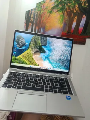 Laptop HP EliteBook 840 G8 16GB Intel Core I5 SSD 512GB