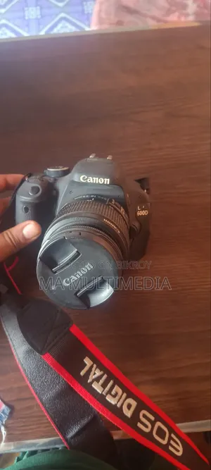 Canon 600D DSLR Camera