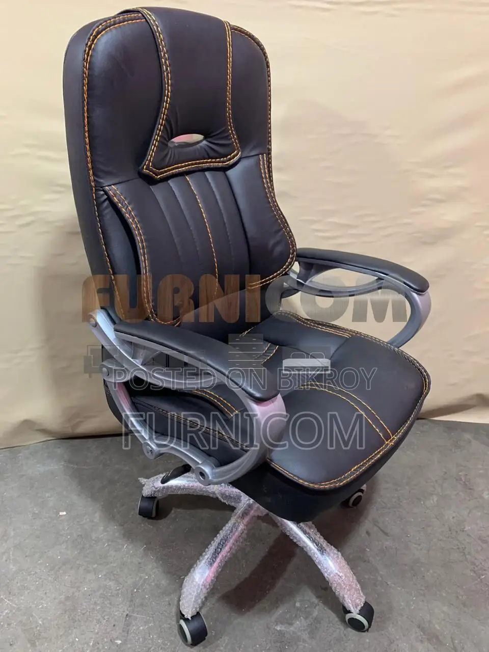 Executive Swivel Chair (FCEC 28)