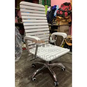 Curvylinear Wooden Boss Chair FCWC 8