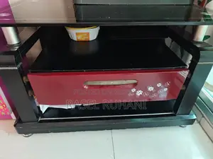 ব্যবহৃত টিভি ট্রলি বিক্রি করব