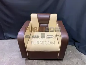 Straight-backed Snug Sofa Set (2+1)