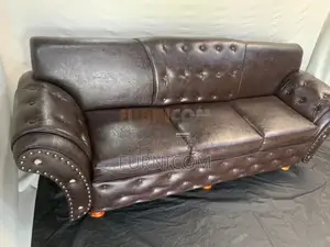 Premium Chesterfield Sofa (3 seater)