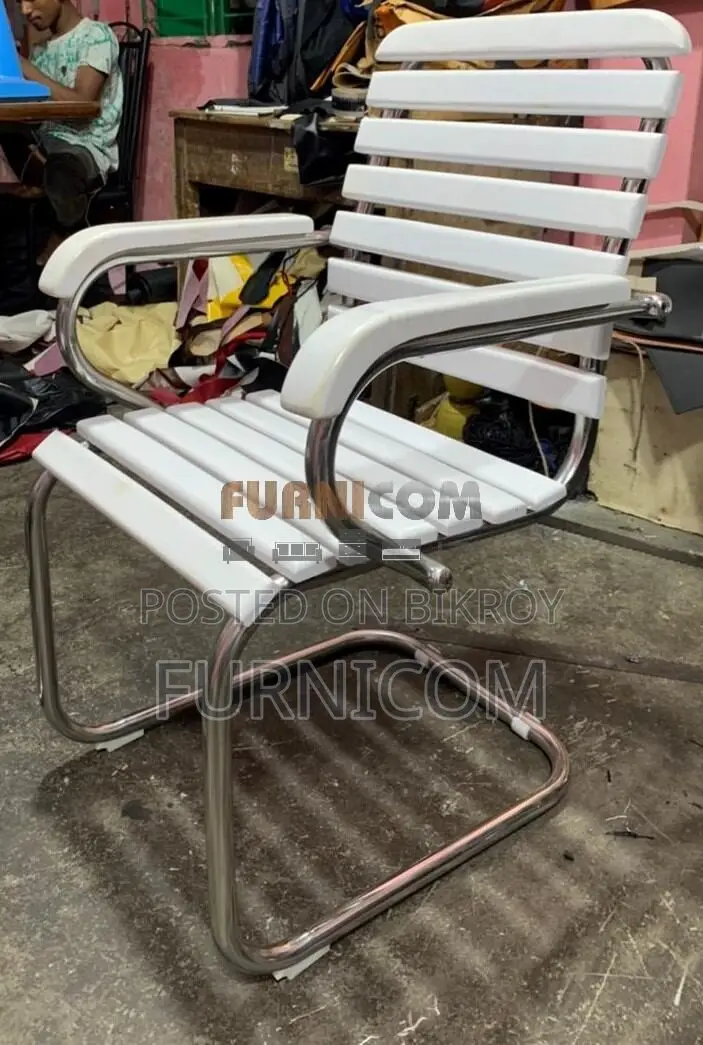 Curvy linear Wooden Visitor Chair (FCWC 9)
