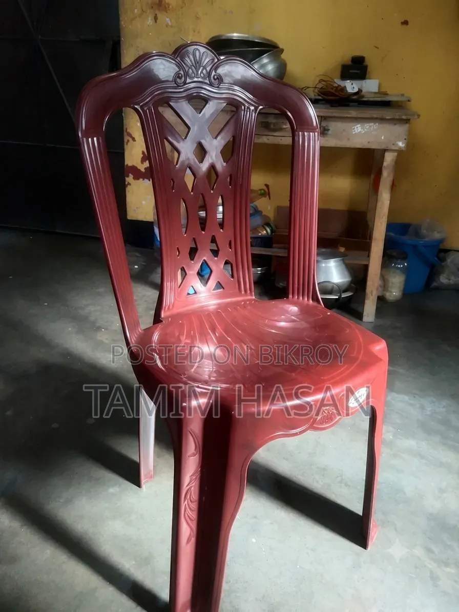 পড়ার টেবিলে ও আরএফএল চেয়ার