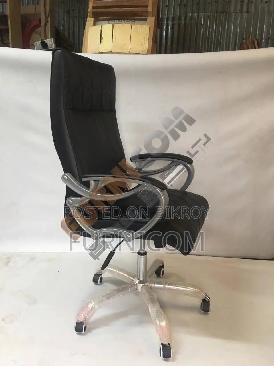 Furnicom boss chair/ office chair/ executive chair