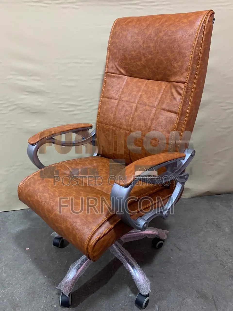 Modern Executive Chair (FCEC 26)