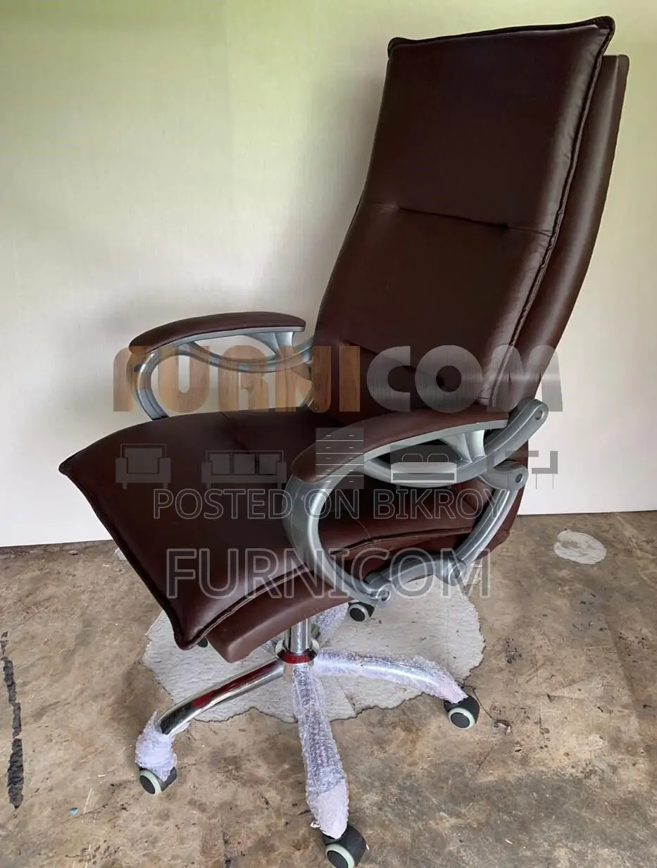 Swivel Boss Chair FCBC 12