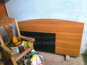 অফিস টেবিল চেয়ার