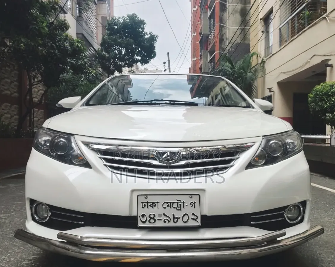 টয়োটা এলিওন ২০১৪ পার্ল