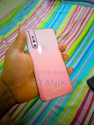 ভিভো ভি১৫ ২৫৬ জিবি লাল