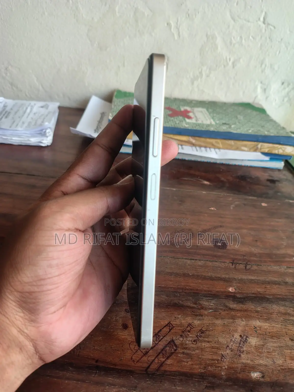 Realme 128 GB Gold