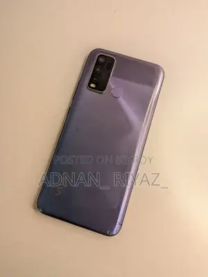 Vivo Y50 128 GB