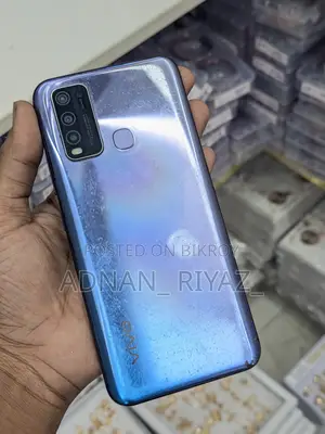 Vivo Y50 128 GB