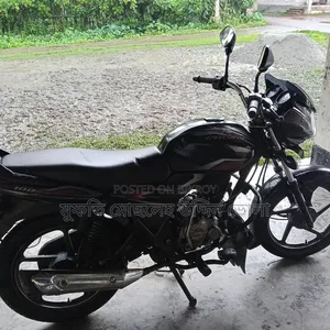 বাজাজ ডিসকভার ১০০ ২০১৫ কালো