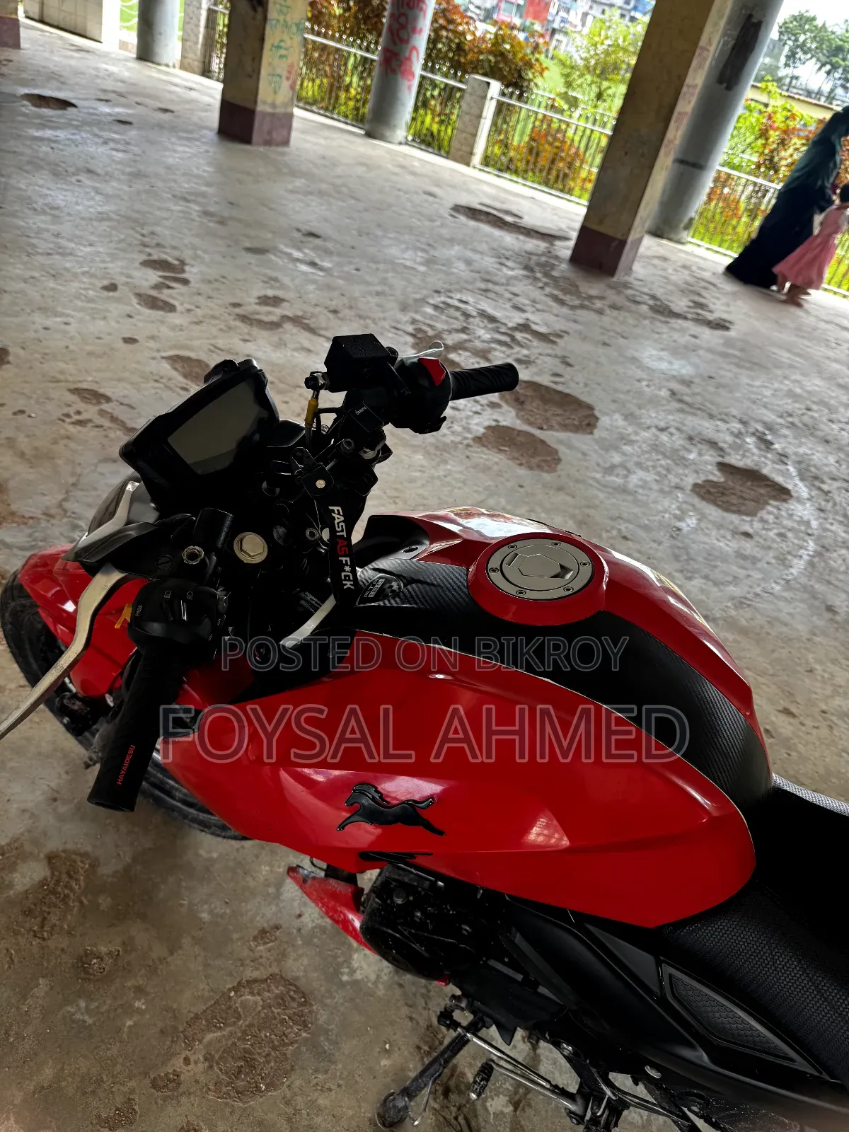 টিভিএস অ্যাপাচি আরটিআর ১৬০ ৪ভি ২০২১ লাল