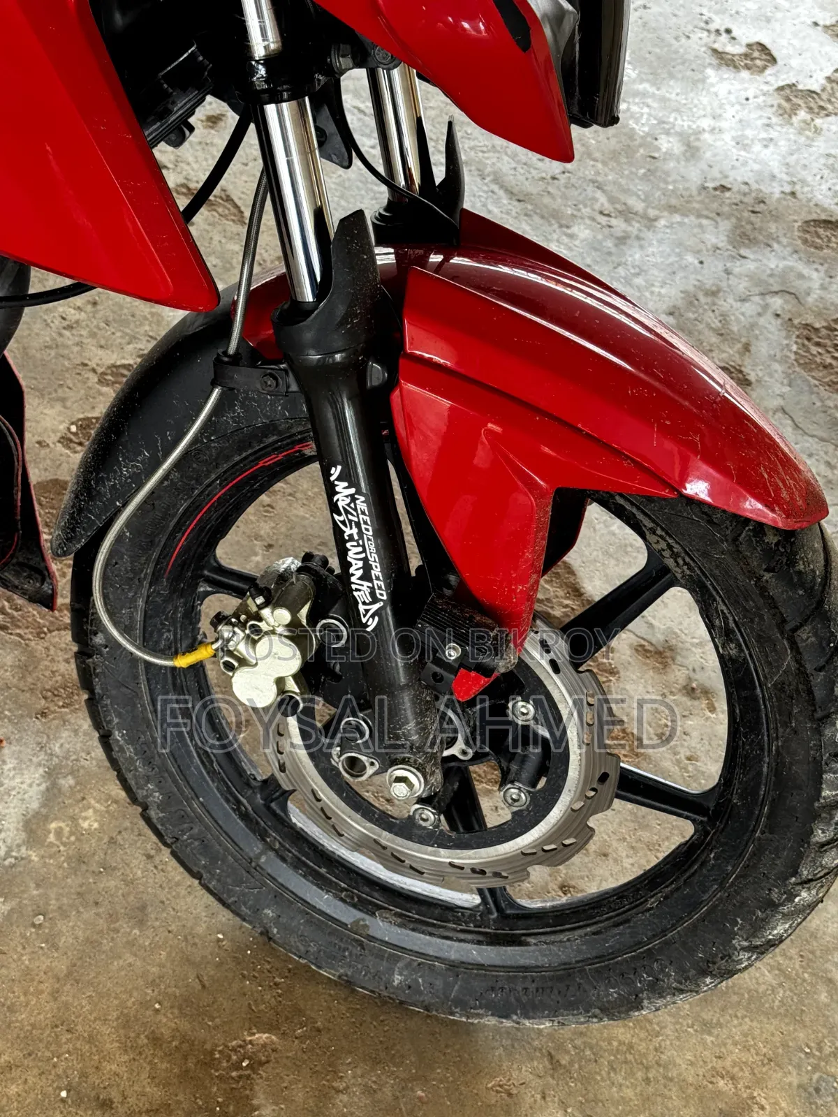 টিভিএস অ্যাপাচি আরটিআর ১৬০ ৪ভি ২০২১ লাল