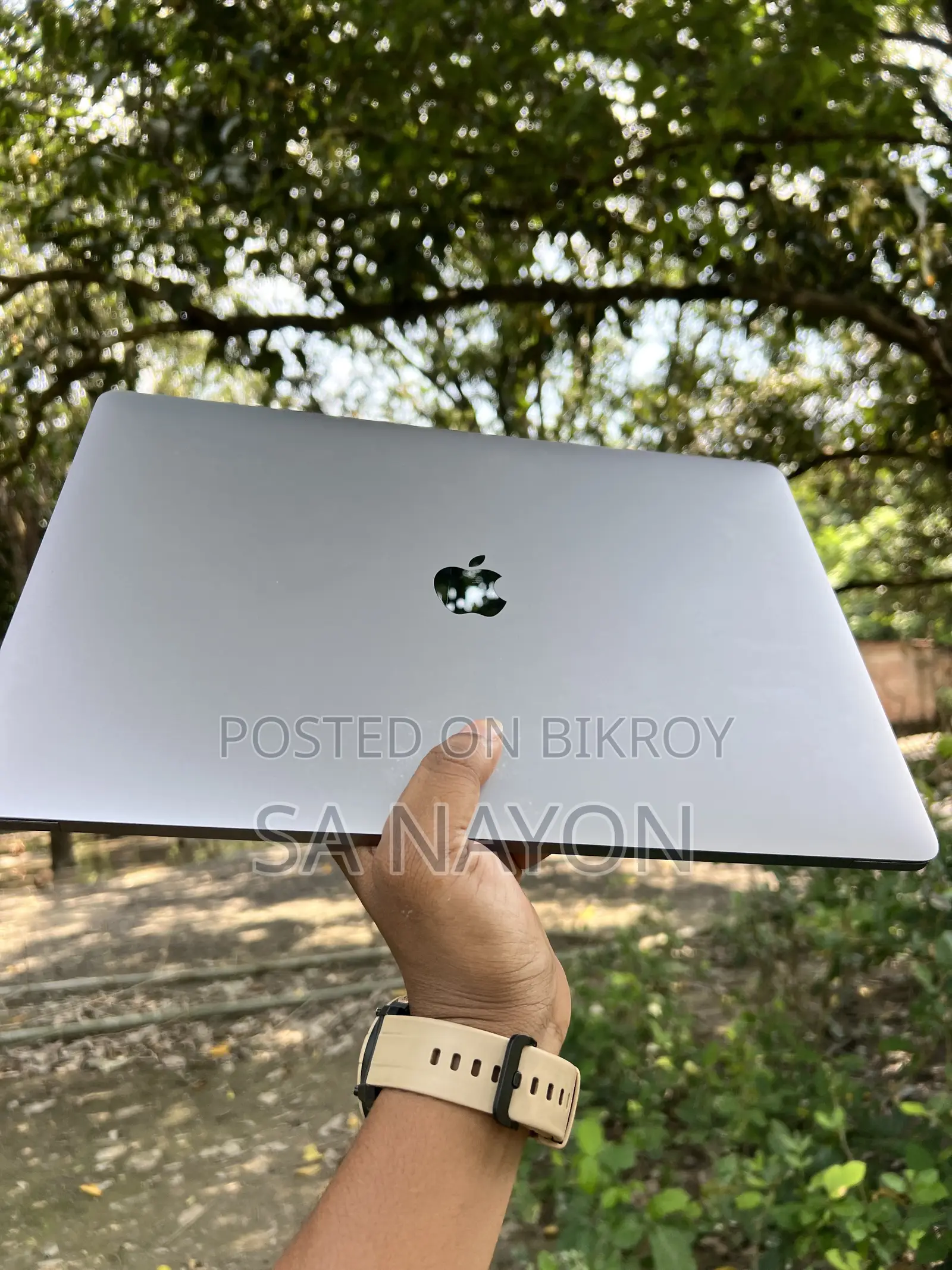 Laptop Apple MacBook 2019 16GB Intel Core I7 SSD 256GB