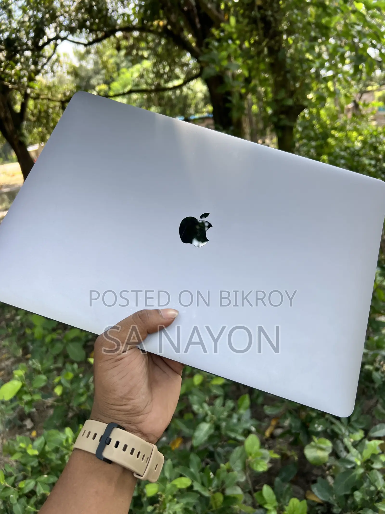Laptop Apple MacBook 2019 16GB Intel Core I7 SSD 256GB