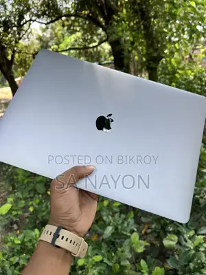 Laptop Apple MacBook 2019 16GB Intel Core I7 SSD 256GB