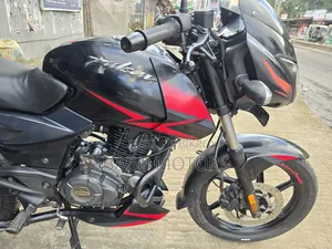 বাজাজ পালসার ১৫০ ২০২১ কালো