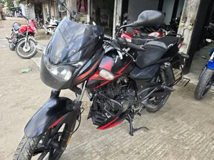 বাজাজ পালসার ১৫০ ২০২১ কালো