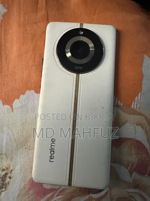Realme 11 Pro+ ২৫৬ জিবি সাদা