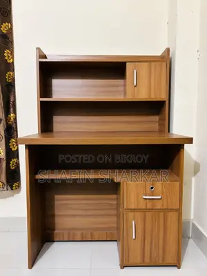 প্রিমিয়াম স্টাডি/কম্পিউটার টেবিল বুকশেল্ফ সহ — চমৎকার অবস্থা
