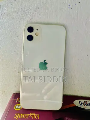 অ্যাপল আইফোন ১১ ১২৮ জিবি সাদা