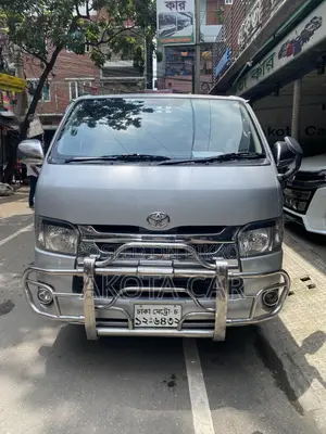 Toyota HiAce 2019 Silver